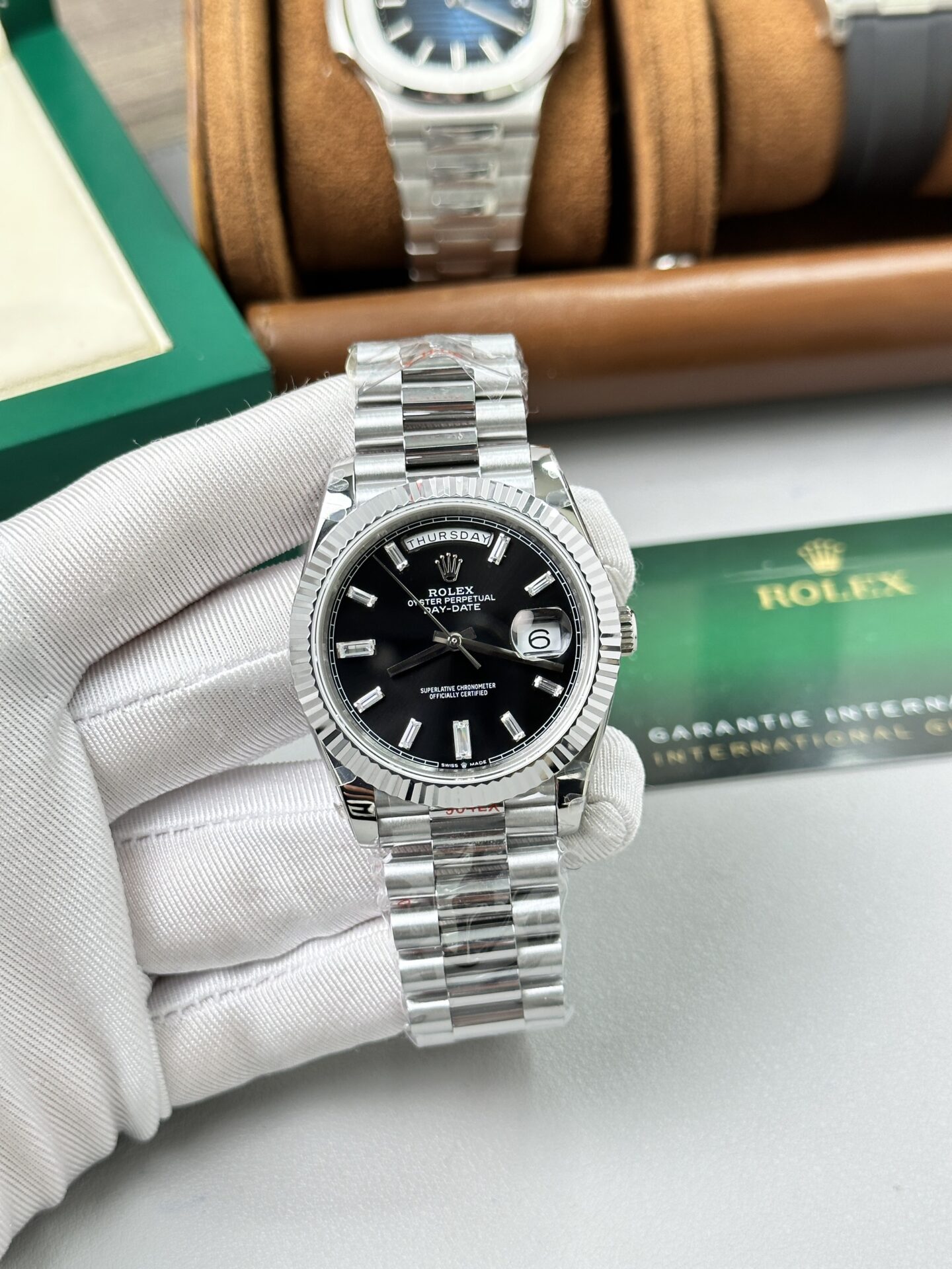 Rolex Day-Date 228236 Replica Wathc Weight 167gr Black Dial GM Factory 40mm - Elite Watch Atelier