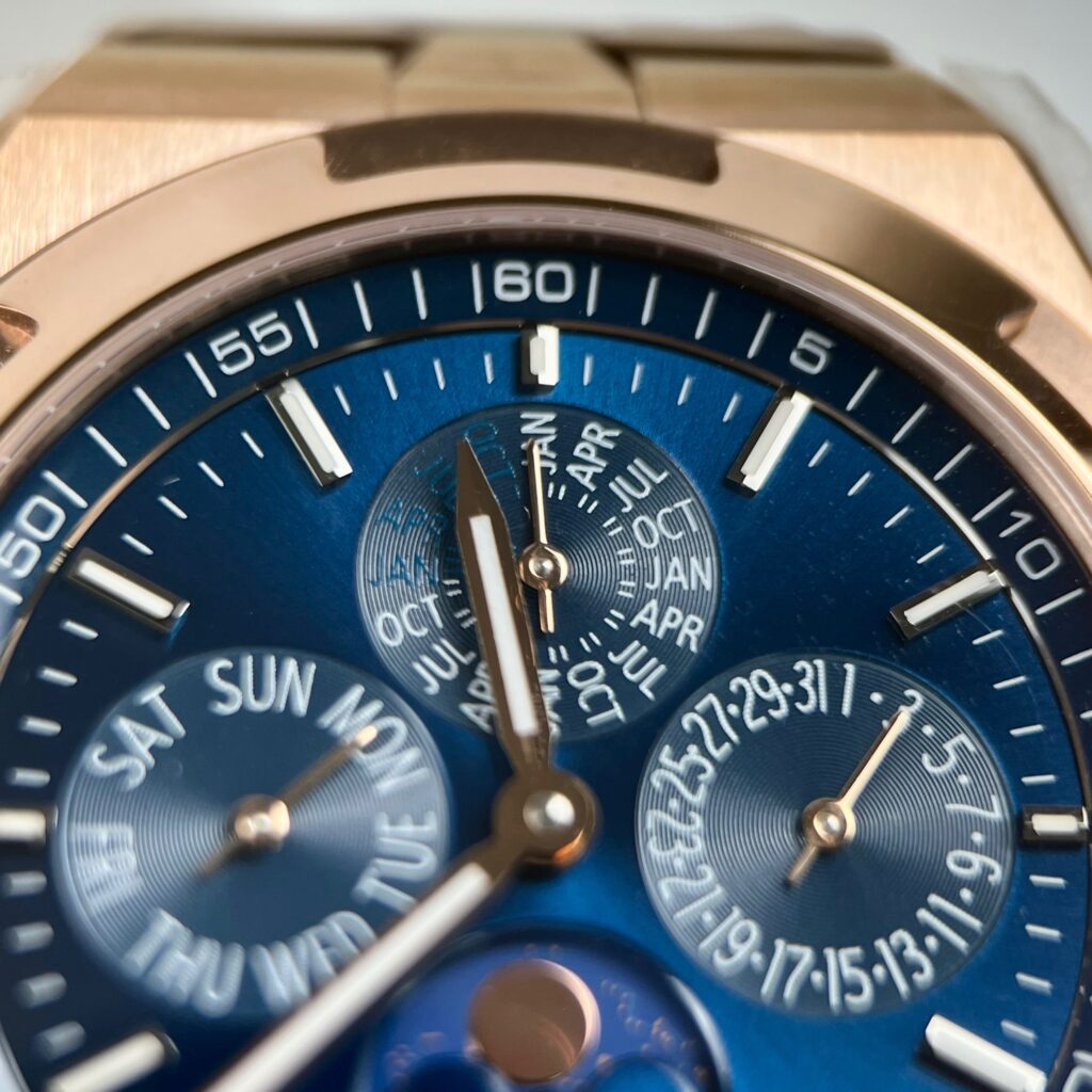 Vacheron Constantin Replica 11 Watch Overseas 5500V Blue Dial 42.5mm - Top club