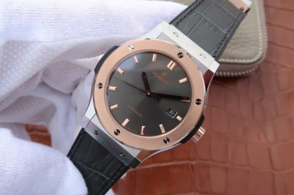 Replica Hublot Classic Fusion 42mm RG JJF Gray Dial Gray Gummy Strap A2892 - Elite Watch Atelier