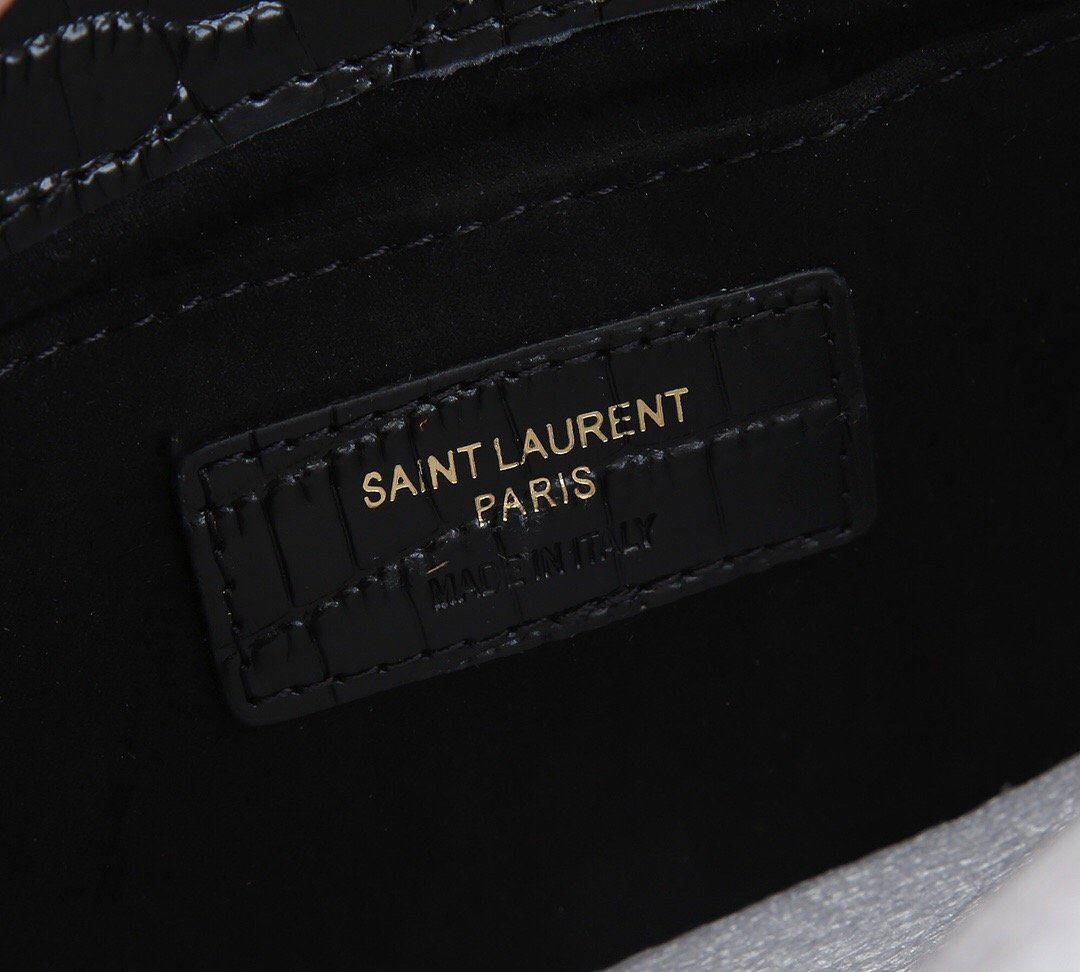 TO – Luxury Edition Bags SLY 0921:1High-quality replica