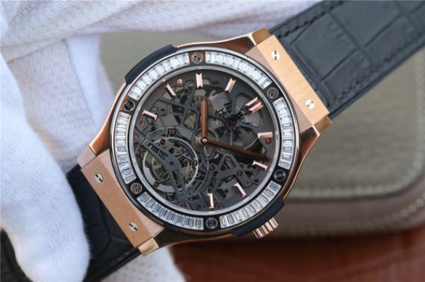 Replica Hublot Classic Fusion Tourbillon 42mm TF RG Skeleton Dial Black Gummy Strap A23J - Elite Watch Atelier