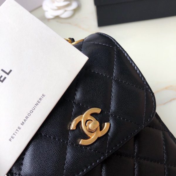 Chanel WOC