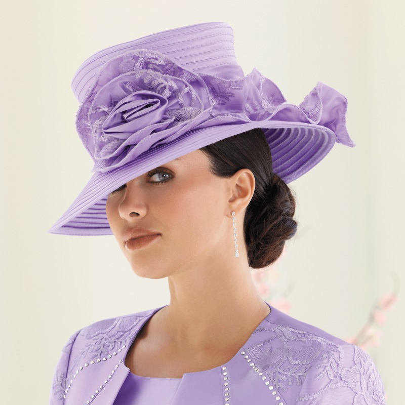 Avianca Lace Hat - MIDNIGHT VELVET CATALOG