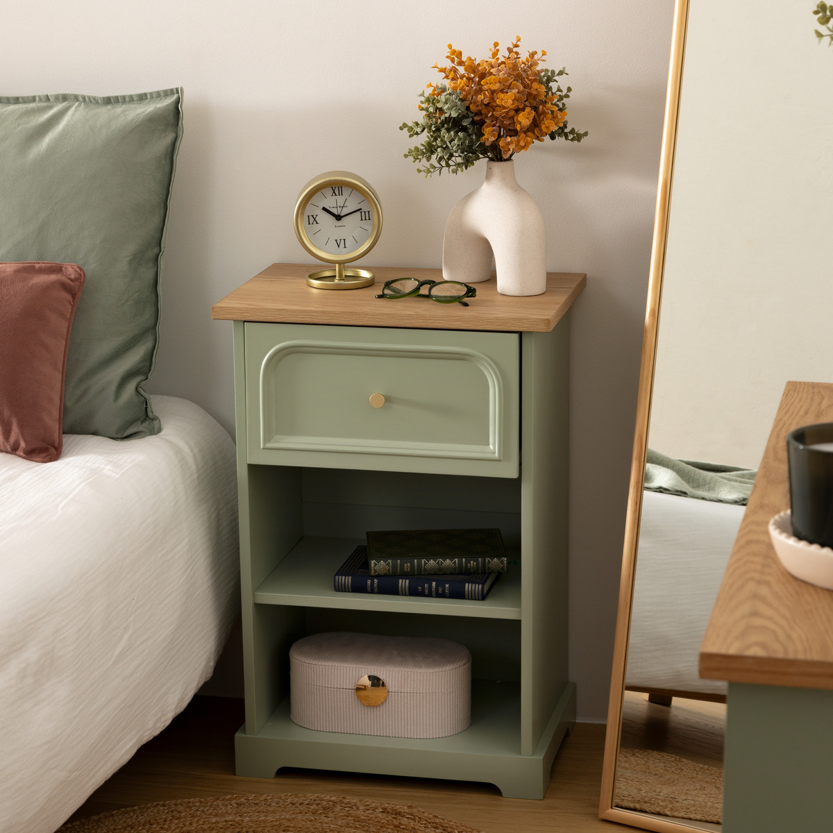 Bedside table "Moh&eacute;a" Celadon green, H.67 cm