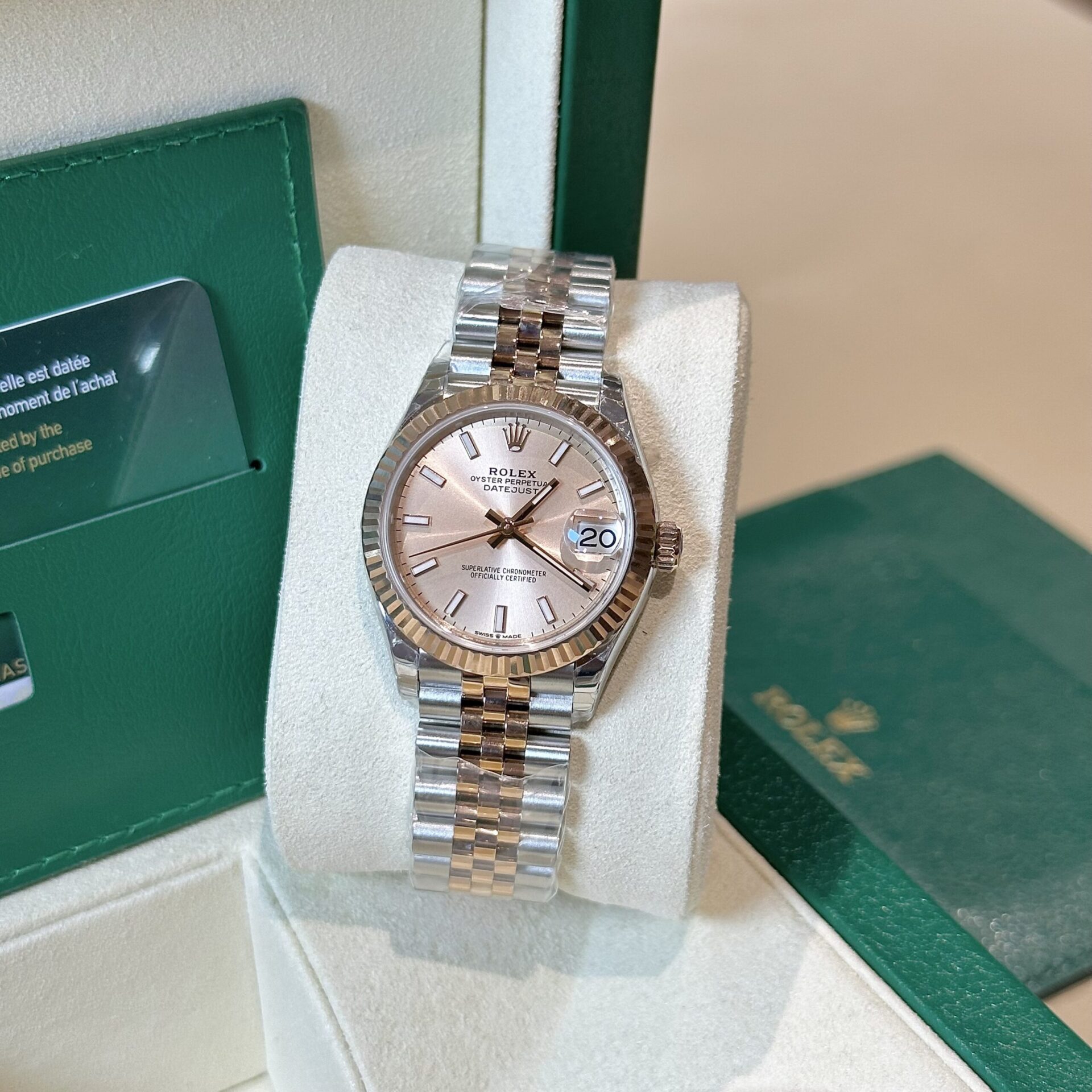 Rolex Replica Watch DateJust Women s Pink Dial Luminous Numbers EW Factory 31mm - Top club