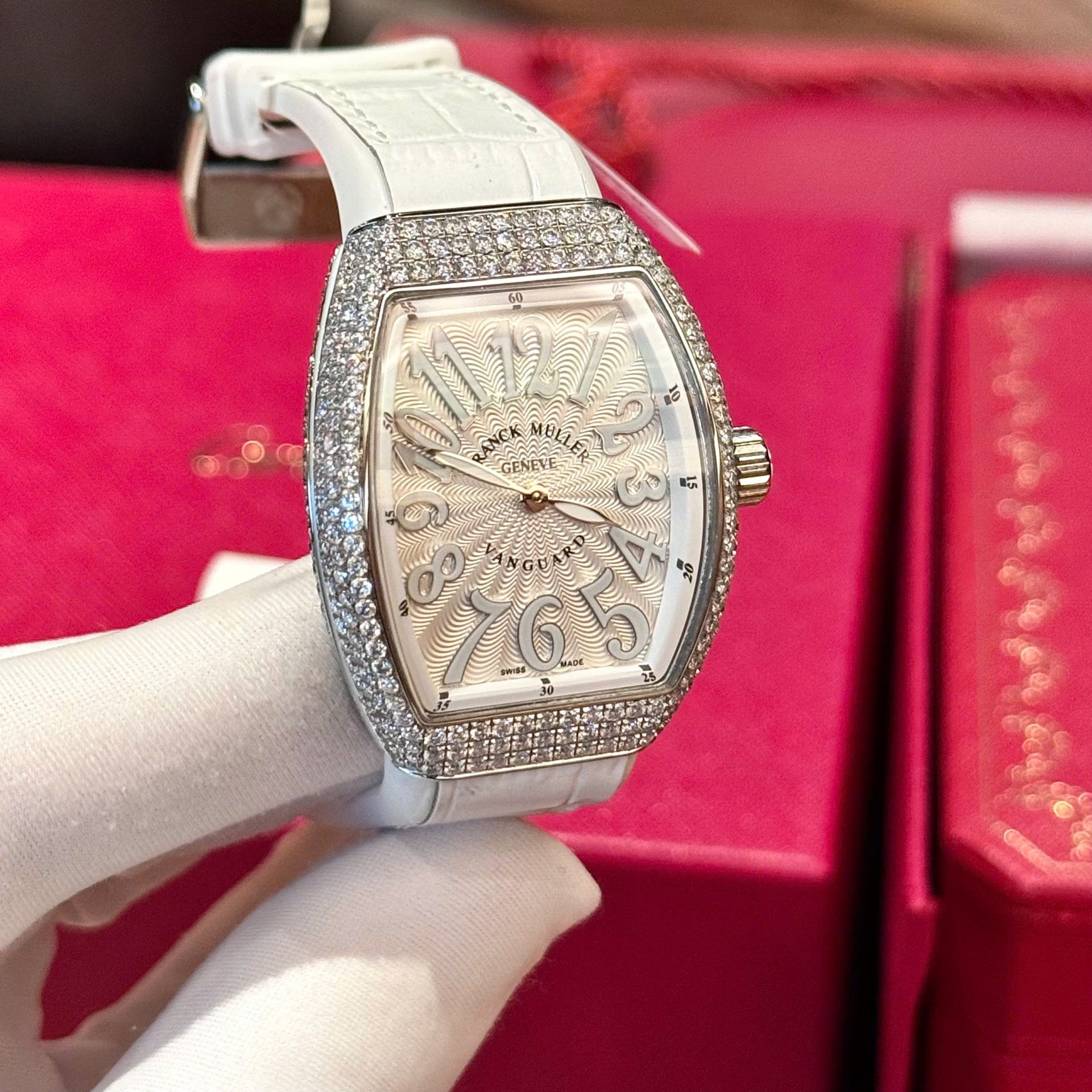 Franck Muller V32 White Dial Replica Watch Custom Diamonds Moissanite Hong Kong 36mm - Top club