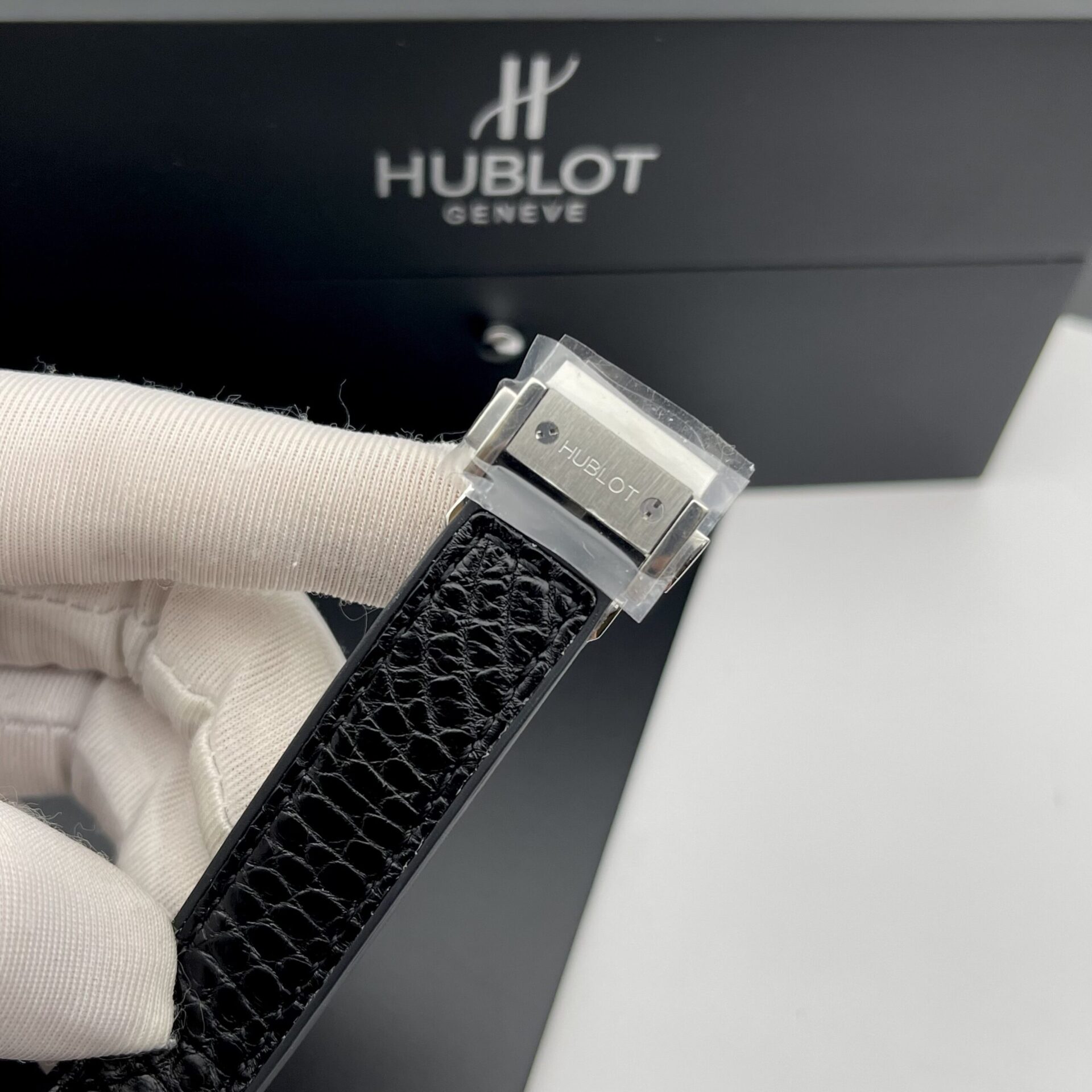 Hublot Classic Fusion Replica Watches Womens Black Dial HB Factory 33mm - Top club