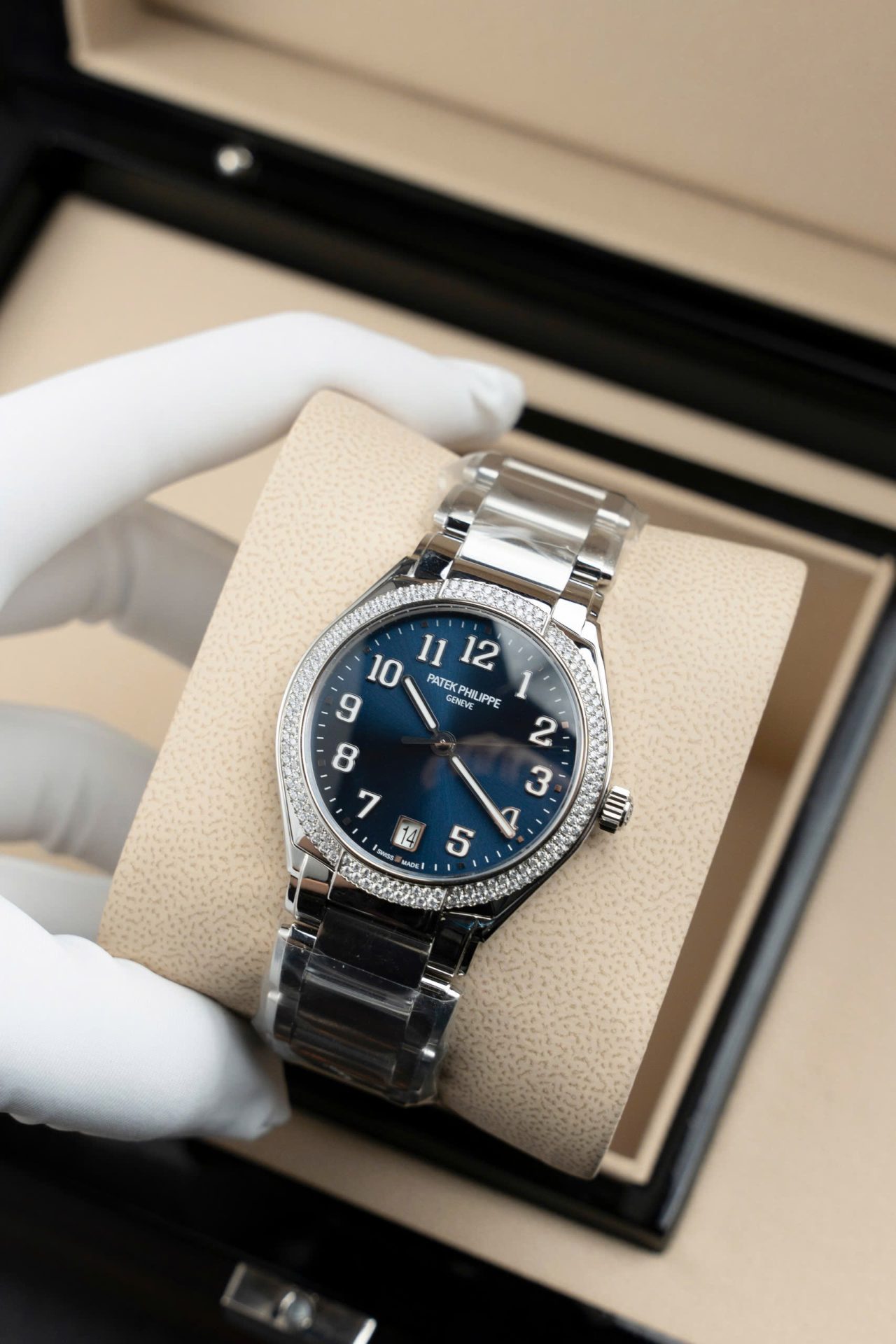 Patek Philippe Twenty 4 7300 Replica Watches Blue Dial Metal Wire 36mm - Elite Watch Atelier
