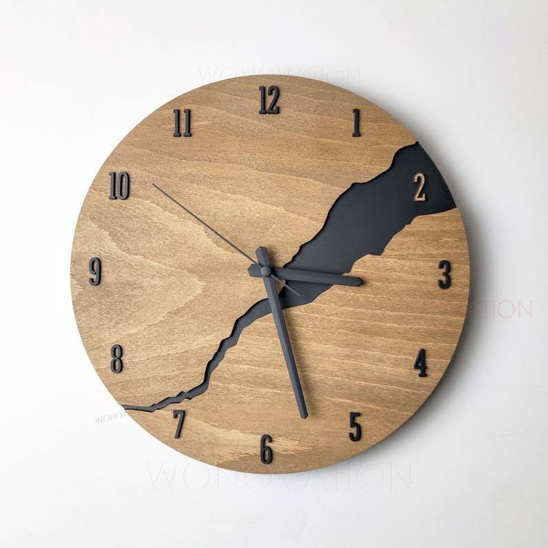 Moderne Houten Wandklok 30x30 cm - Tijdloos Design voor Elk Interieur met Hoogwaardige Materialen