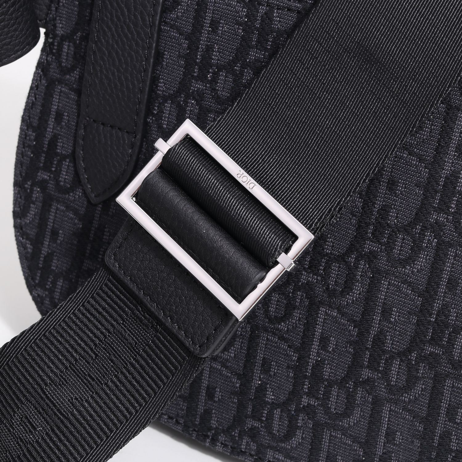 The Saddle Pouch Dior Oblique Jacquard White/Black For Women‎ 9.5in/24cm CD1:1High-quality replica