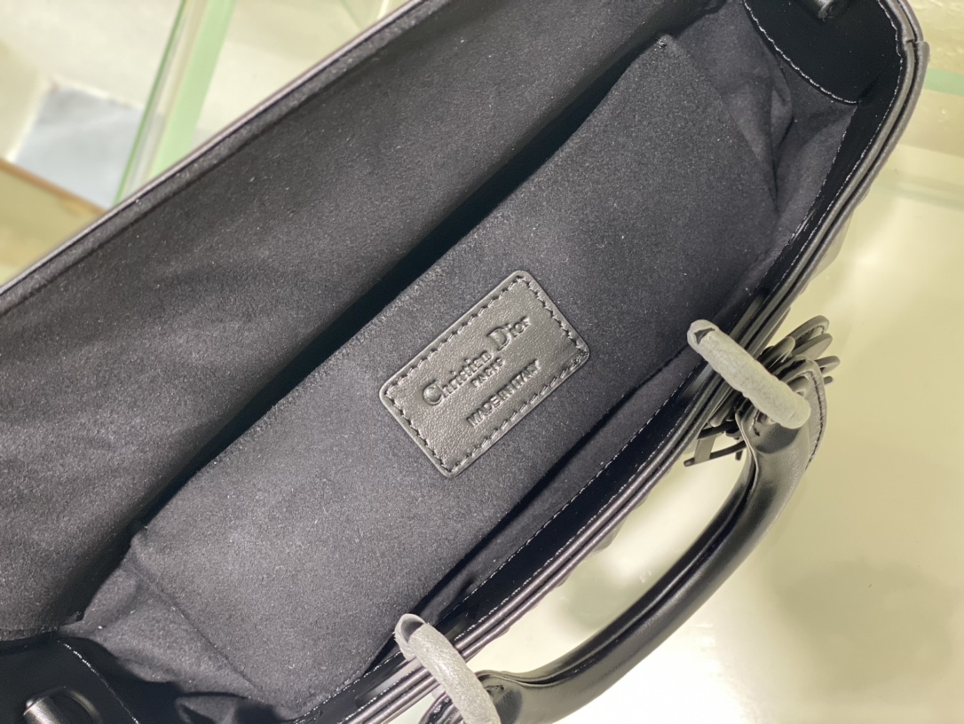 Medium Lady D-joy Bag White/Grey/Beige/Black For Women 10in/26cm M0540ONGE_M0301:1High-quality replica