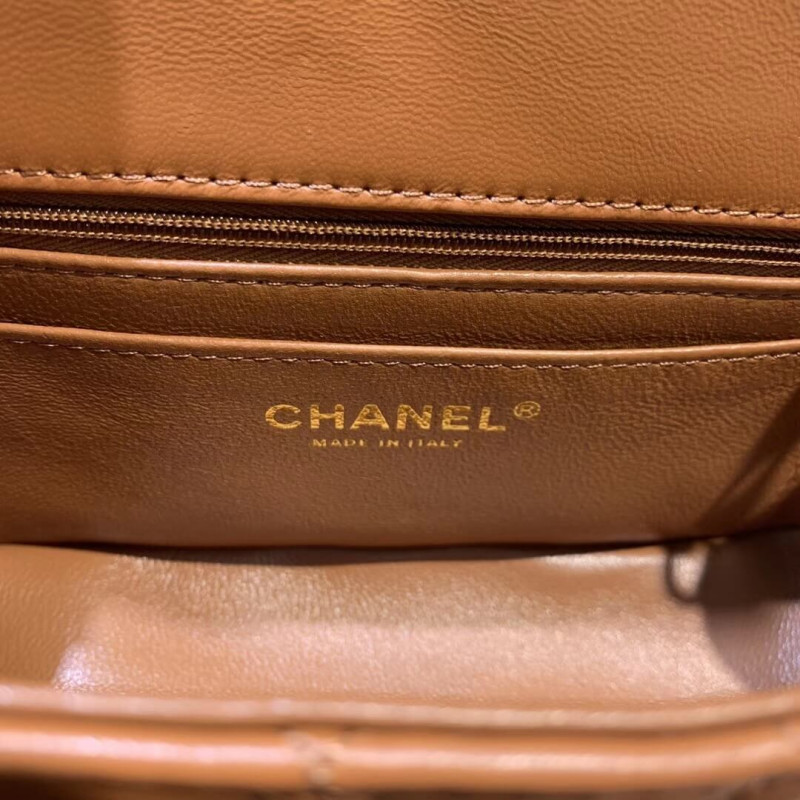 Replica Chanel Lambskin 20Cm Classic Flap Bag 11161:1High-quality replica