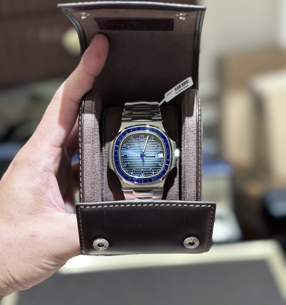 Patek Philippe Nautilus 5723 Replica Watches Custom Benzel Sapphire Blue 40mm - Elite Watch Atelier