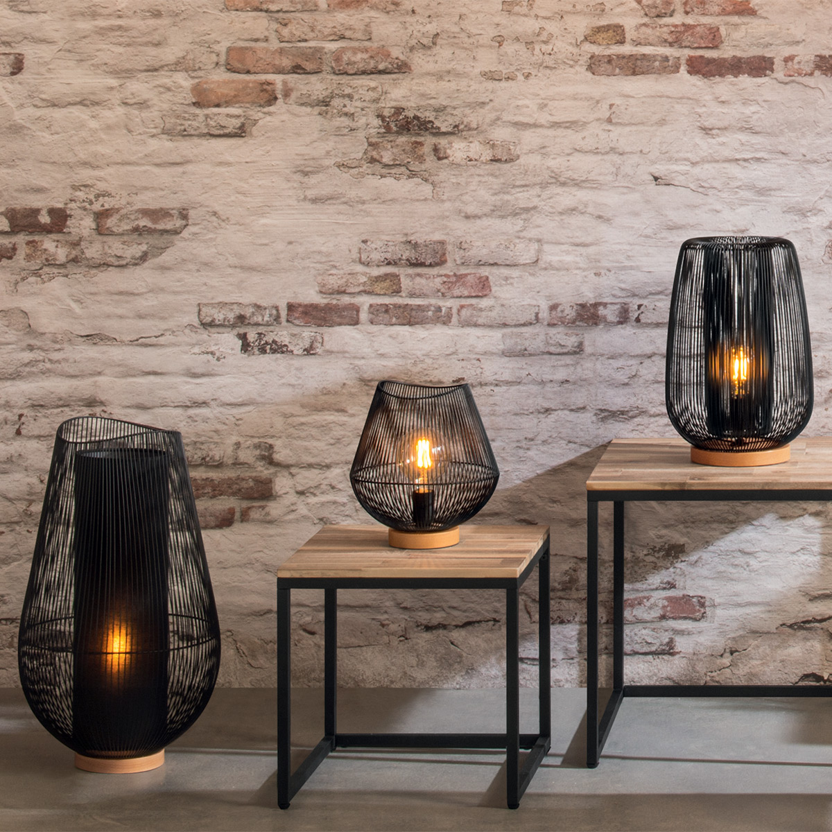 Wired lamp "Jena" Black metal, H.28 cm