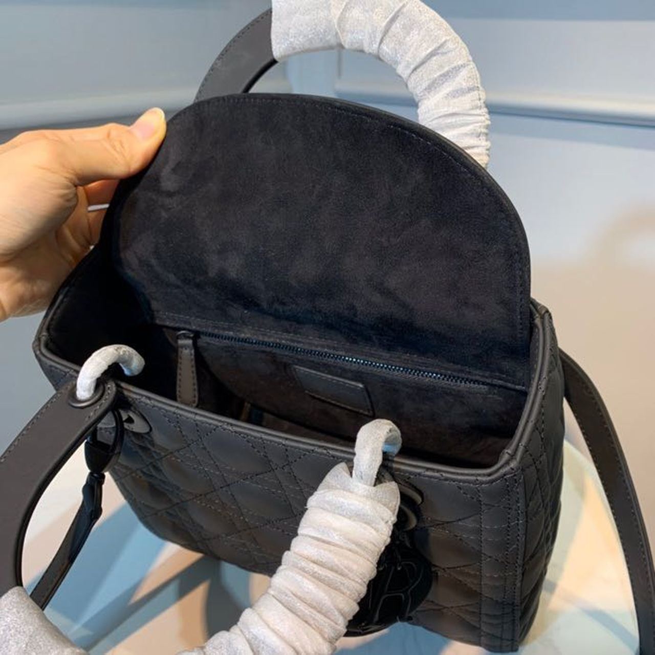 Christian Dior Medium Lady Dior Bag Matte Hardware Black Ultramatte For Women 9.5in/24cm CD M0565SLOI_M9891:1High-quality replica