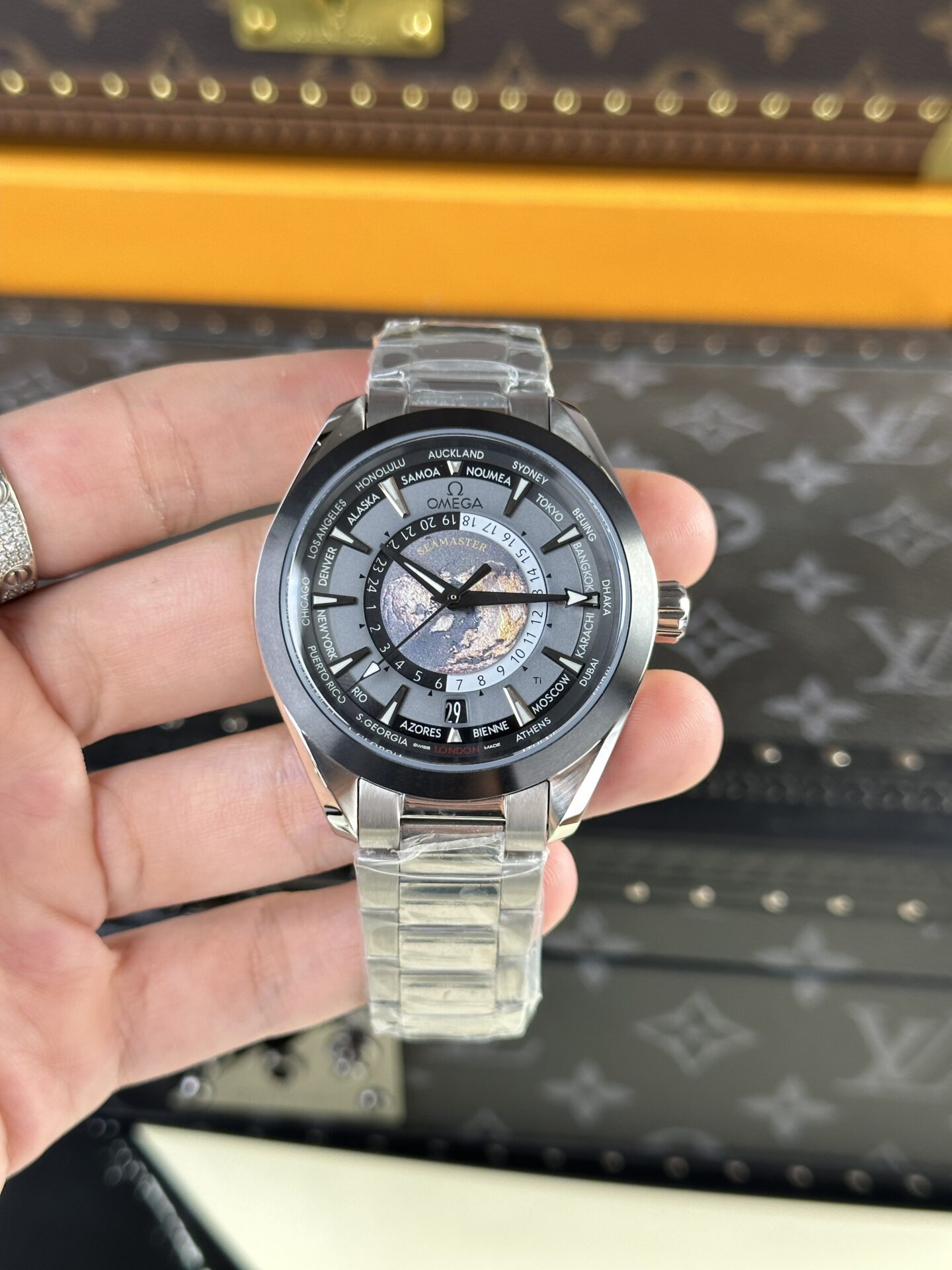 Omega Best Replica Watch Seamaster Aqua Terra Gray Dial 43mm - Elite Watch Atelier
