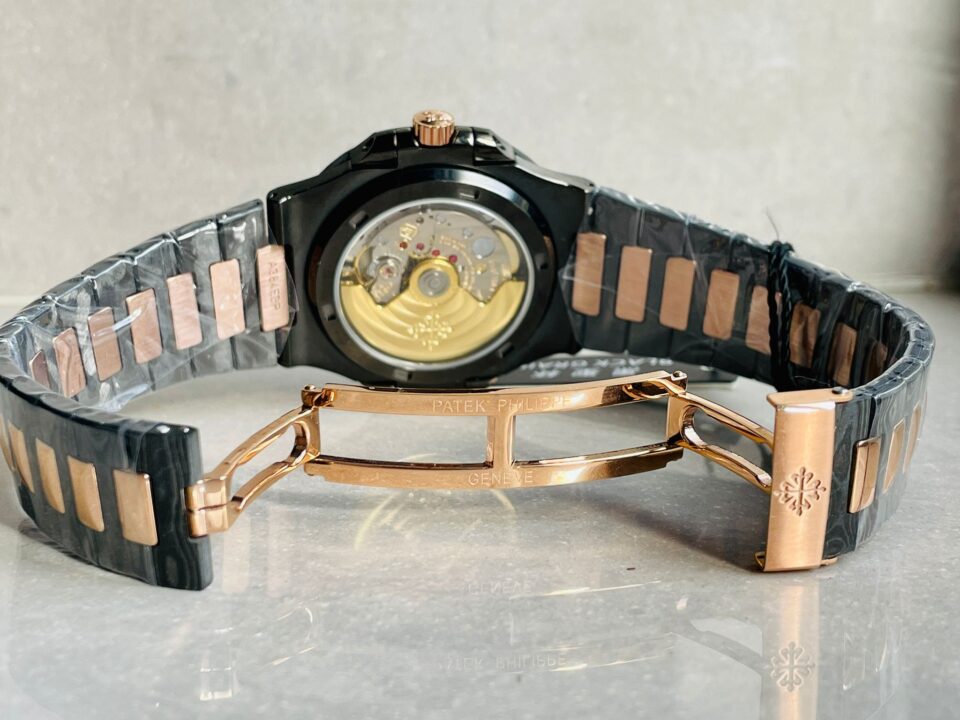 Replica PATEK PHILIPPE Nautilus 5711 DIW Carbon DIWF 1:1 Best Edition Black Textured Dial on Carbon/RG Bracelet 324CS - Top club