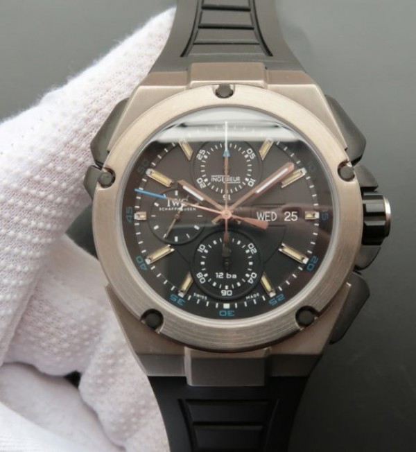 Replica IWC Ingenieur Chrono IW386503 Titanium Case - Top club
