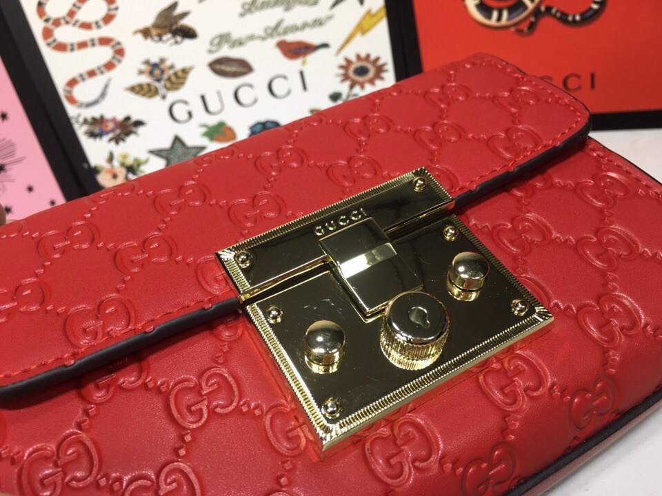 Replica Gucci Padlock Small Signature Shoulder Bag 4094871:1High-quality replica