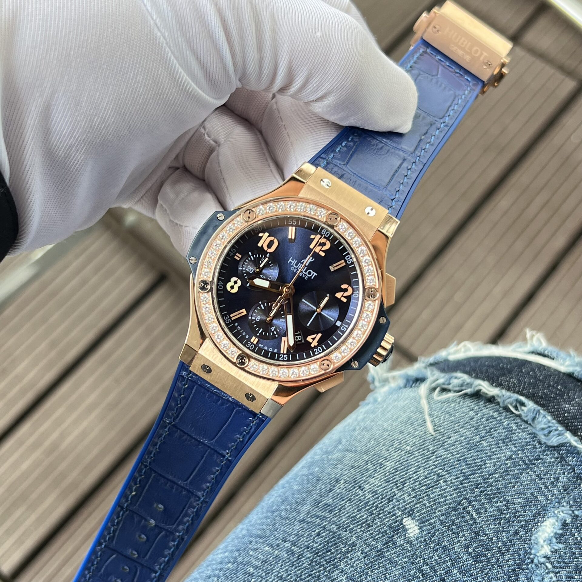 Hublot Big Bang Chronograph Replica Watch King Gold Blue With Diamond Bezel 44mm - Top club