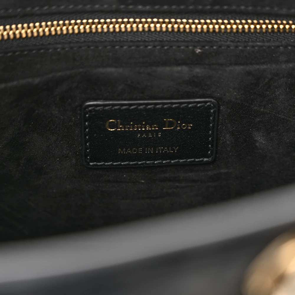 Discover Superfake Dior Handbags That Impress Every Detail