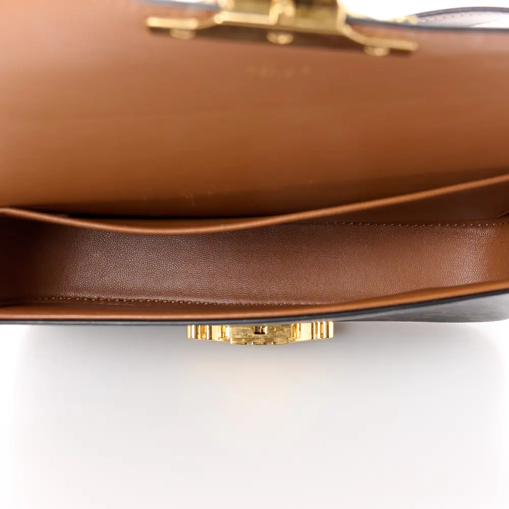 Replica Handbags: Celine Medium Triomphe Shoulder Bag Review1:1High-quality replica