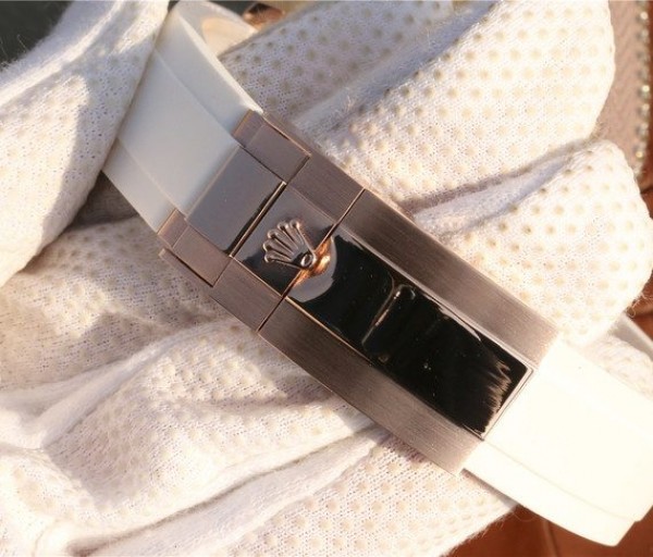 Replica Rolex Yacht-Master 116655 RG White Dial White Ceramic Rubber Strap A2824 - Top club