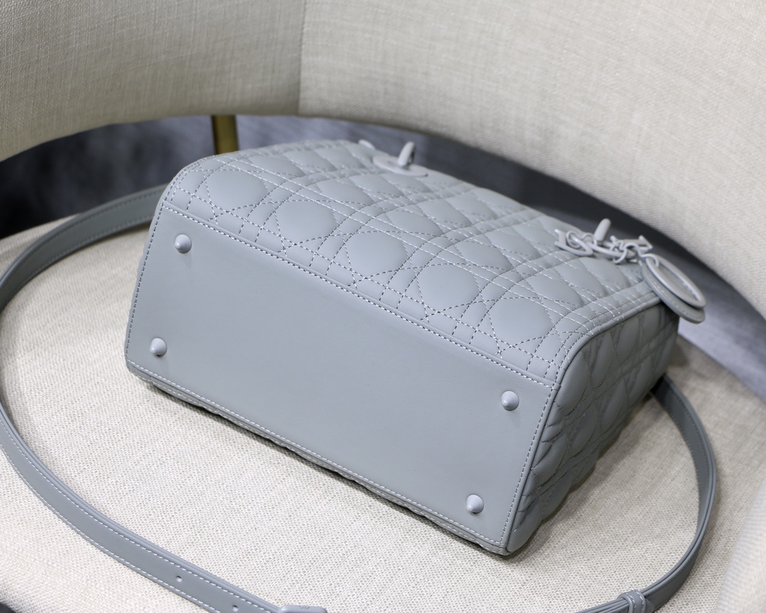 Medium Lady Bag  Black/White/Beige/Grey For Women 9.5in/24cm M0565ONGE_M9001:1High-quality replica