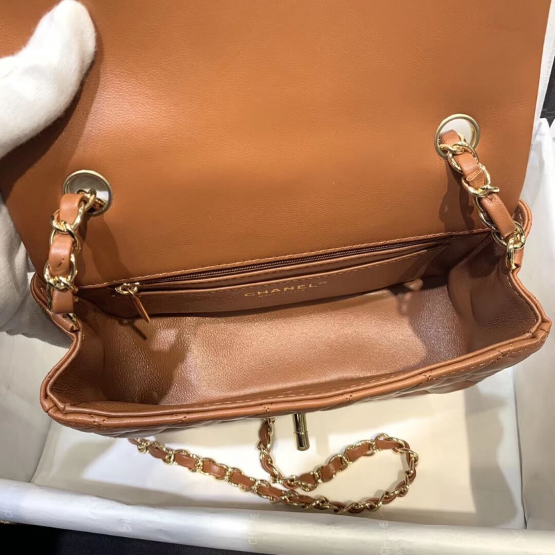 Replica Chanel Lambskin 20Cm Classic Flap Bag 11161:1High-quality replica
