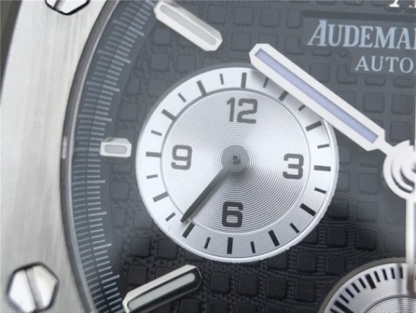 Replica Audemars Piguet Royal Oak Chronograph SS JHF Black/White Dial SS Bracelet A7750 - Top club