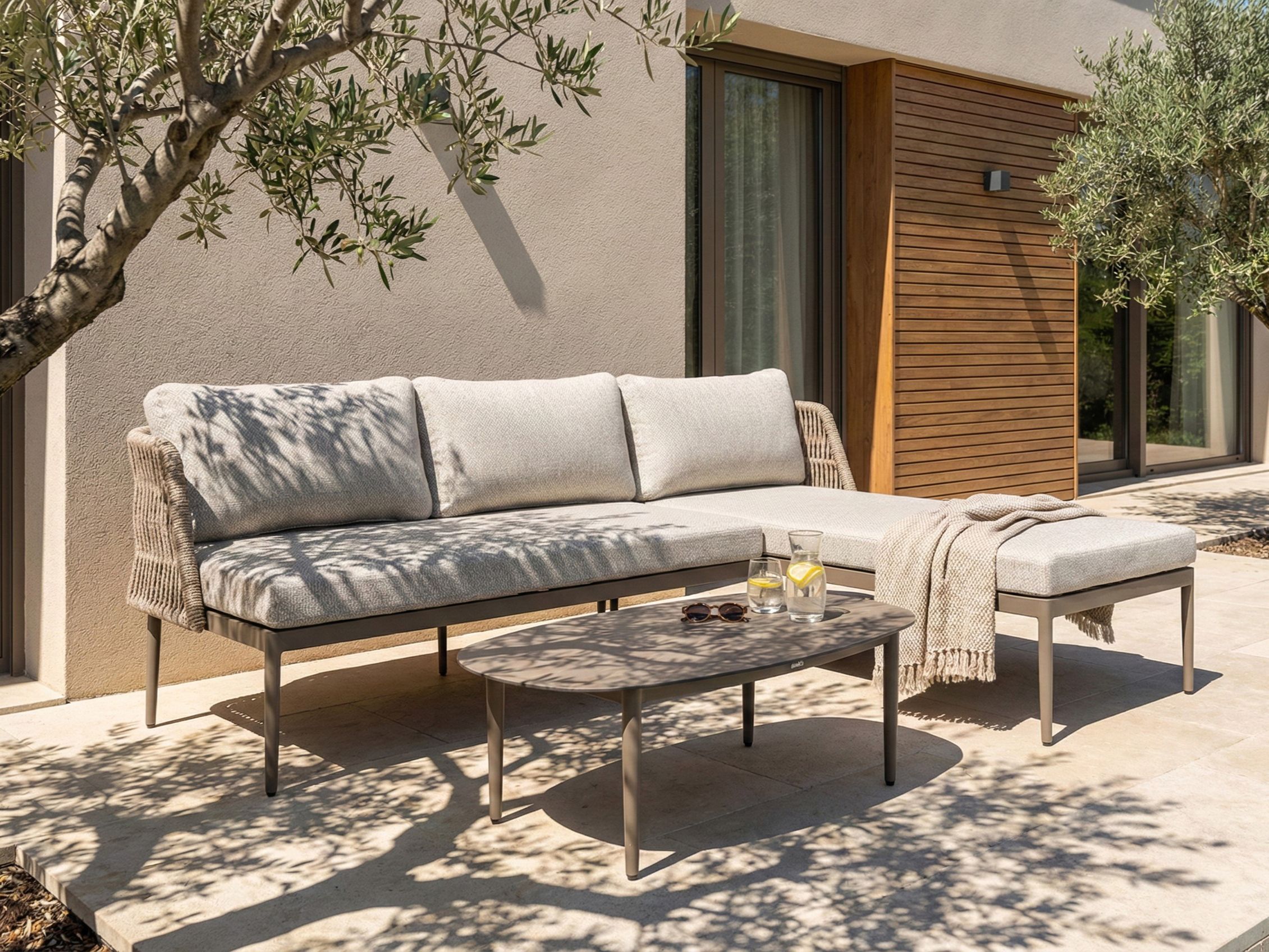 Garden Corner Sofa with Table 3 Seater LEFFE Left Hand Metal Beige