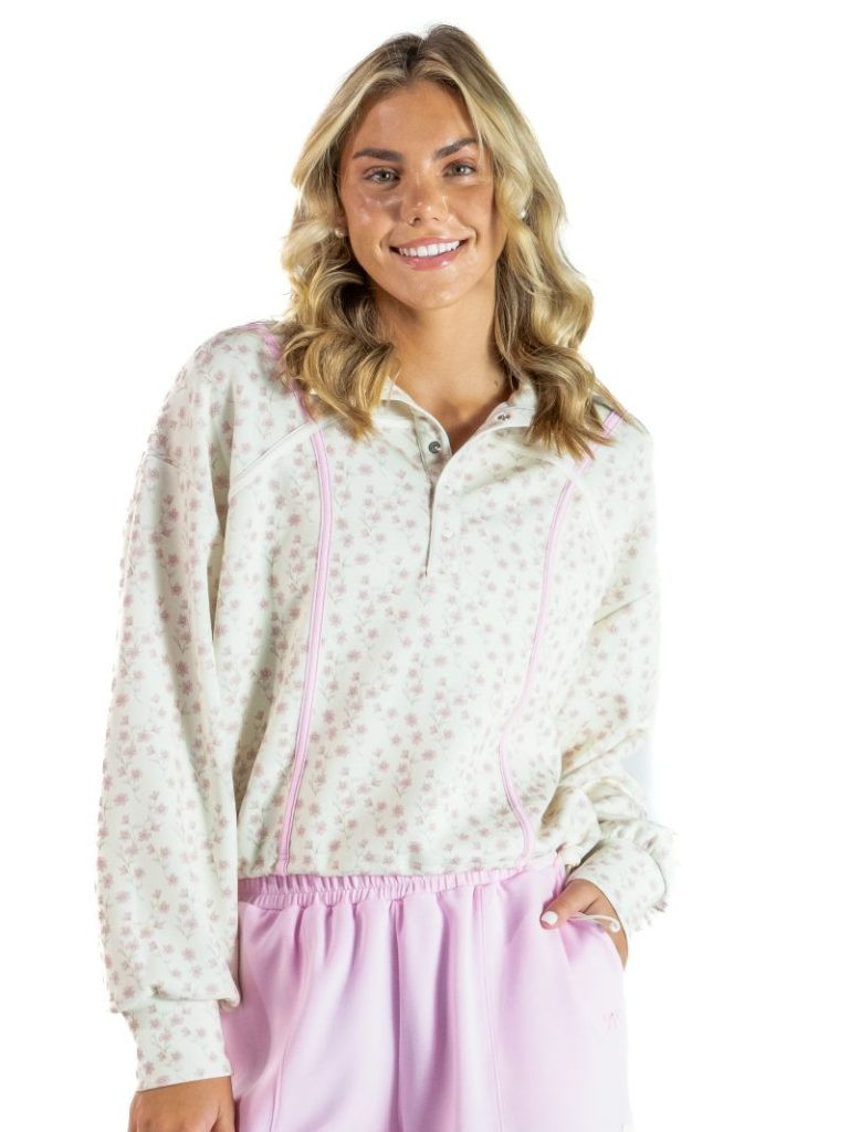 0126-TOP-PLL-CINCH-BLSHFLR - Simply Southern Outlet