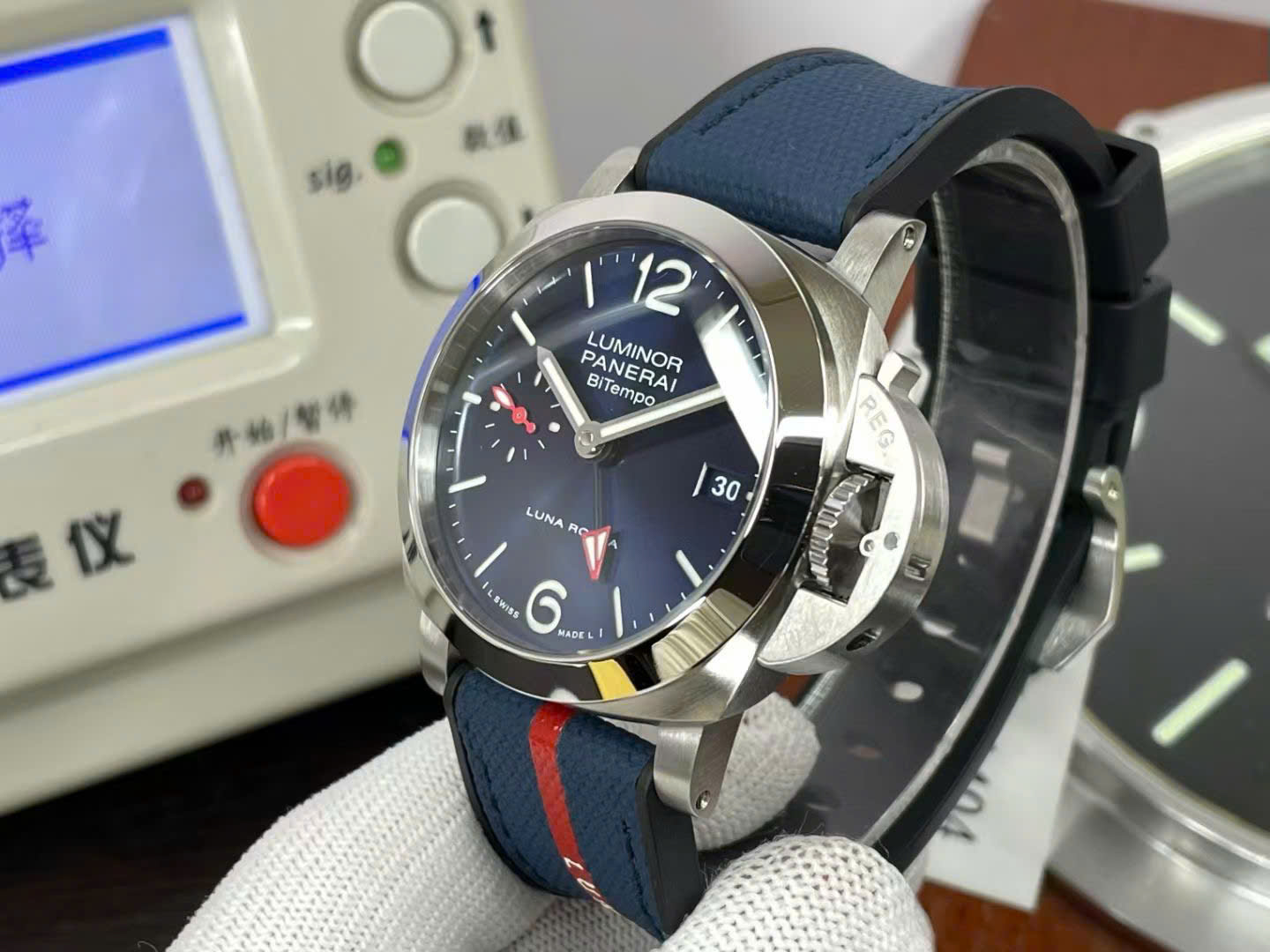 Panerai Imitation Watches Luminor Quaranta BiTempo Luna Rossa PAM1404 Rubbers Strap VSF 40mm - Top club