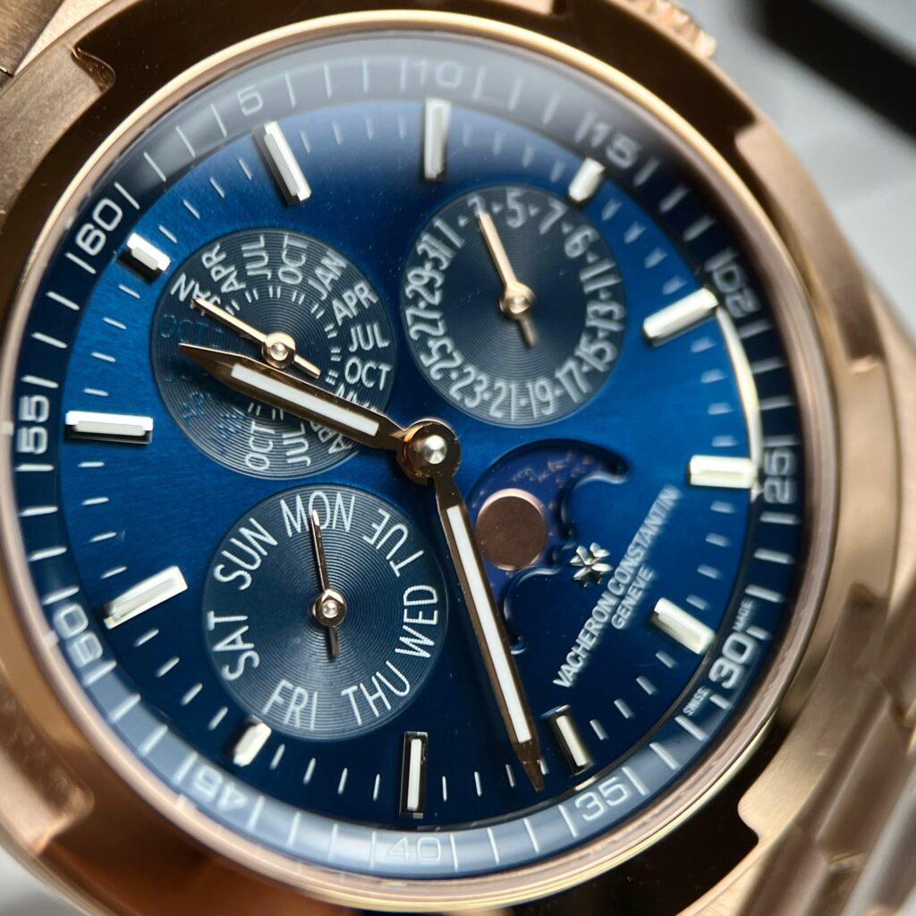 Vacheron Constantin Replica 11 Watch Overseas 5500V Blue Dial 42.5mm - Top club