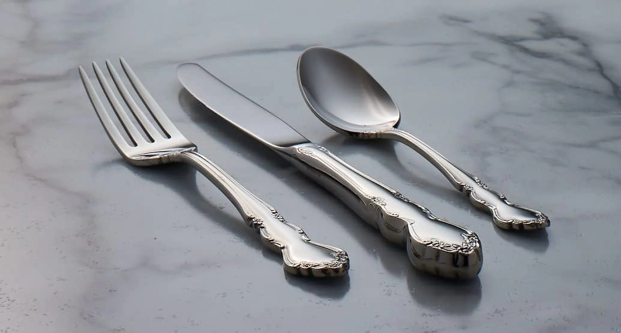 Oneida Dover 45-Piece Flatware Set