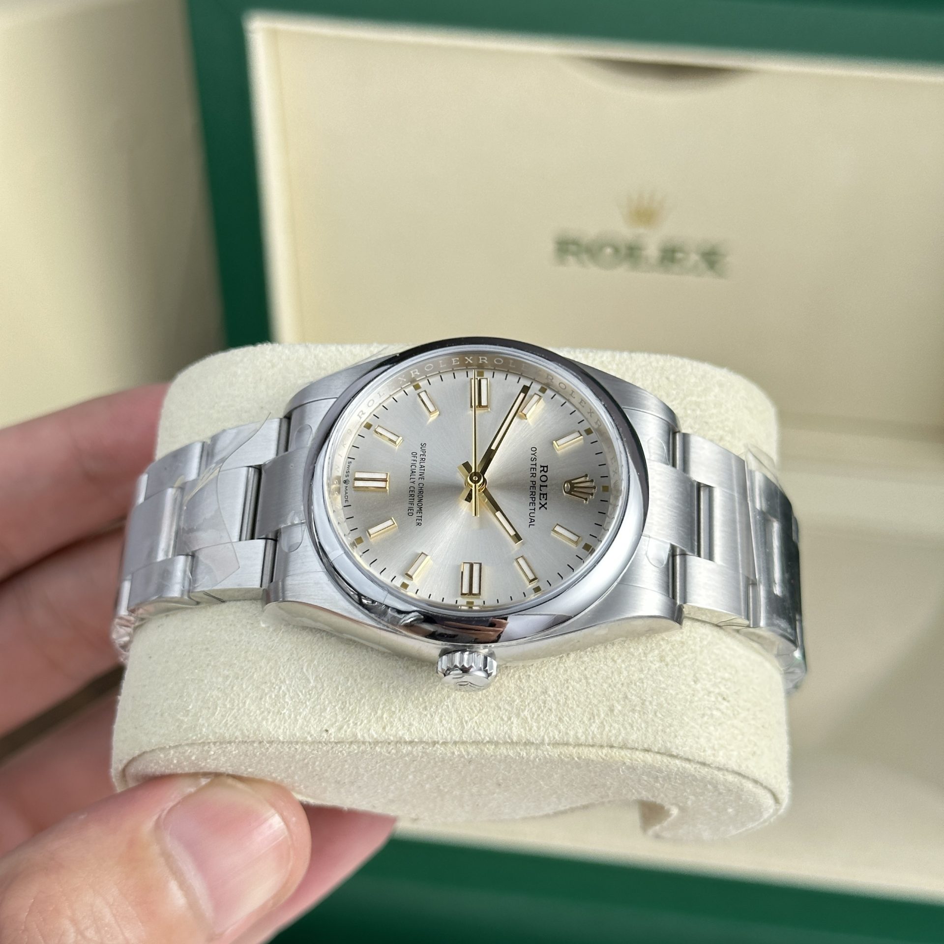 Rolex Fake Watch Oyster Perpetual 126000 Silver Dial Clean Factory 36mm - Top club