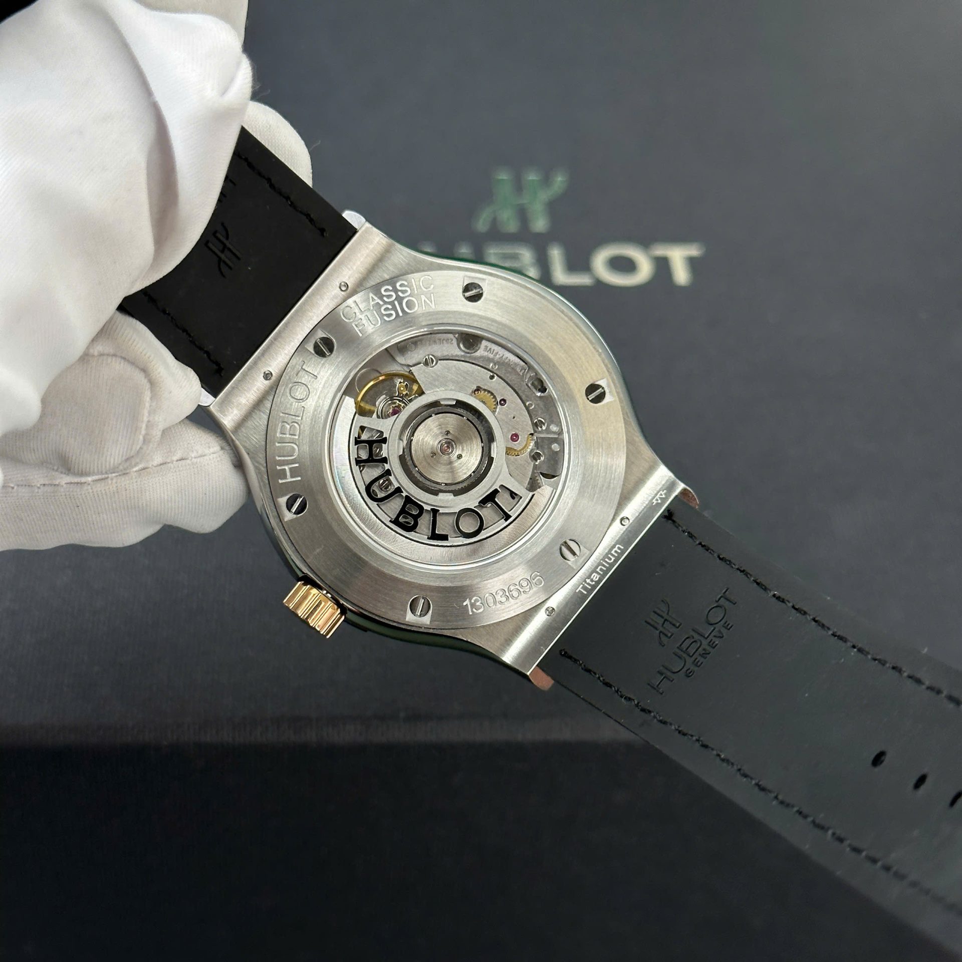 Hublot Classic Fusion Replica Watches Black Dial King Gold Bezel 42mm - Top club