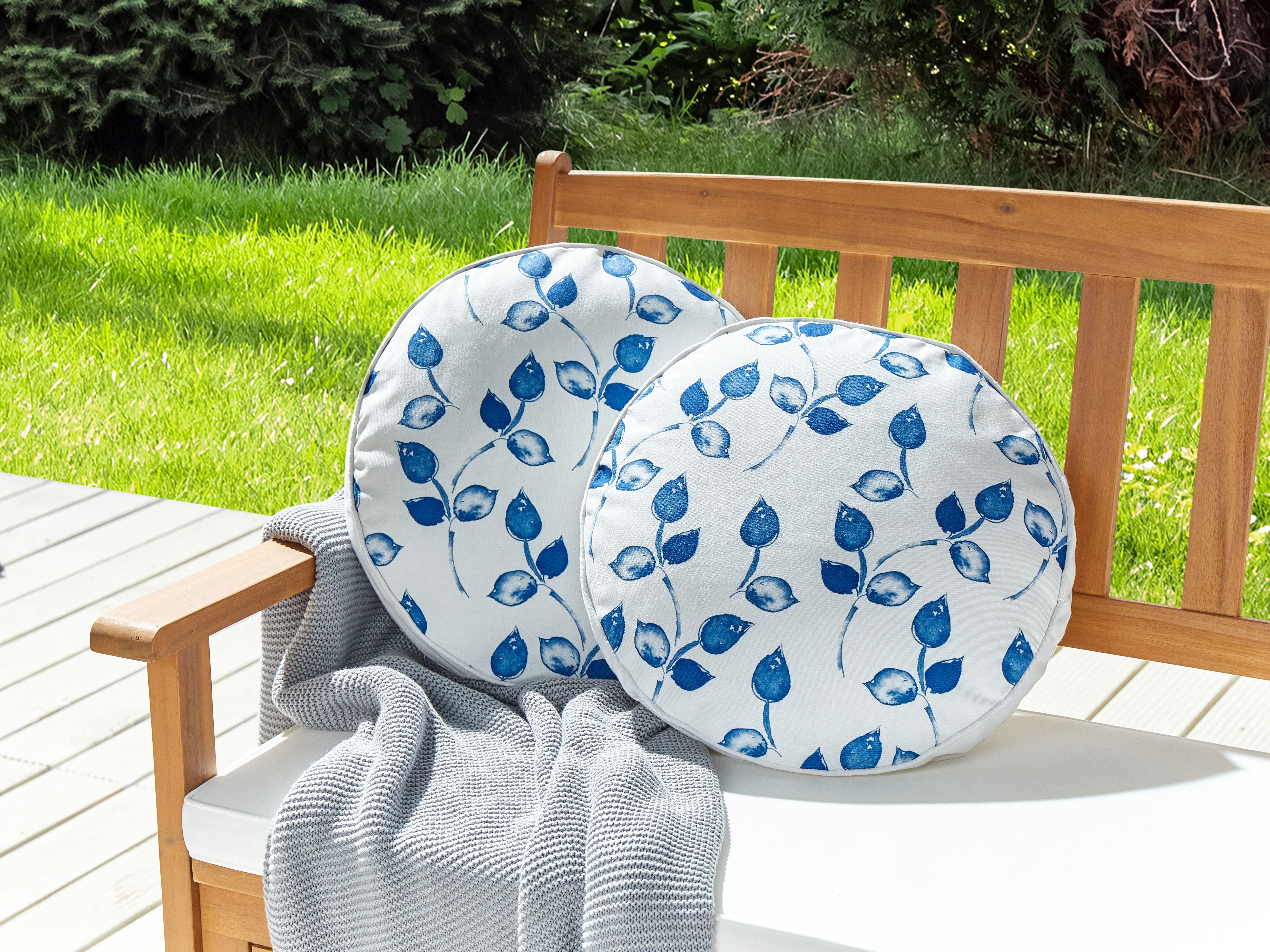Set of 2 Outdoor Cushions TORBORA Plant Pattern 40 x 40 cm White Blue