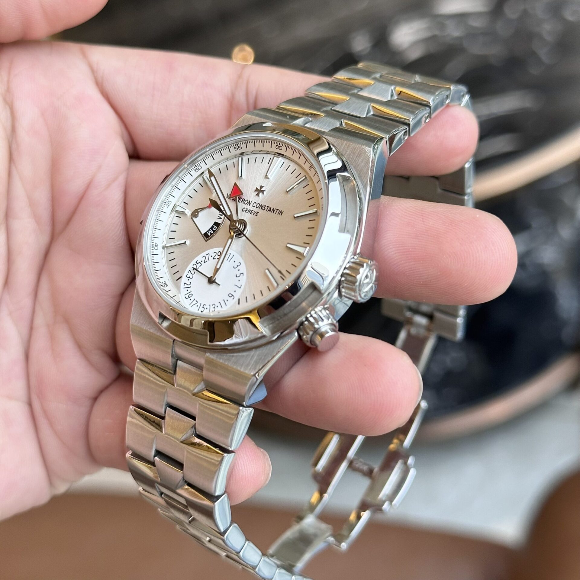 Vacheron Constantin Replica 1:1 Watch Overseas Dual Time 7900V White Dial 41mm - Top club