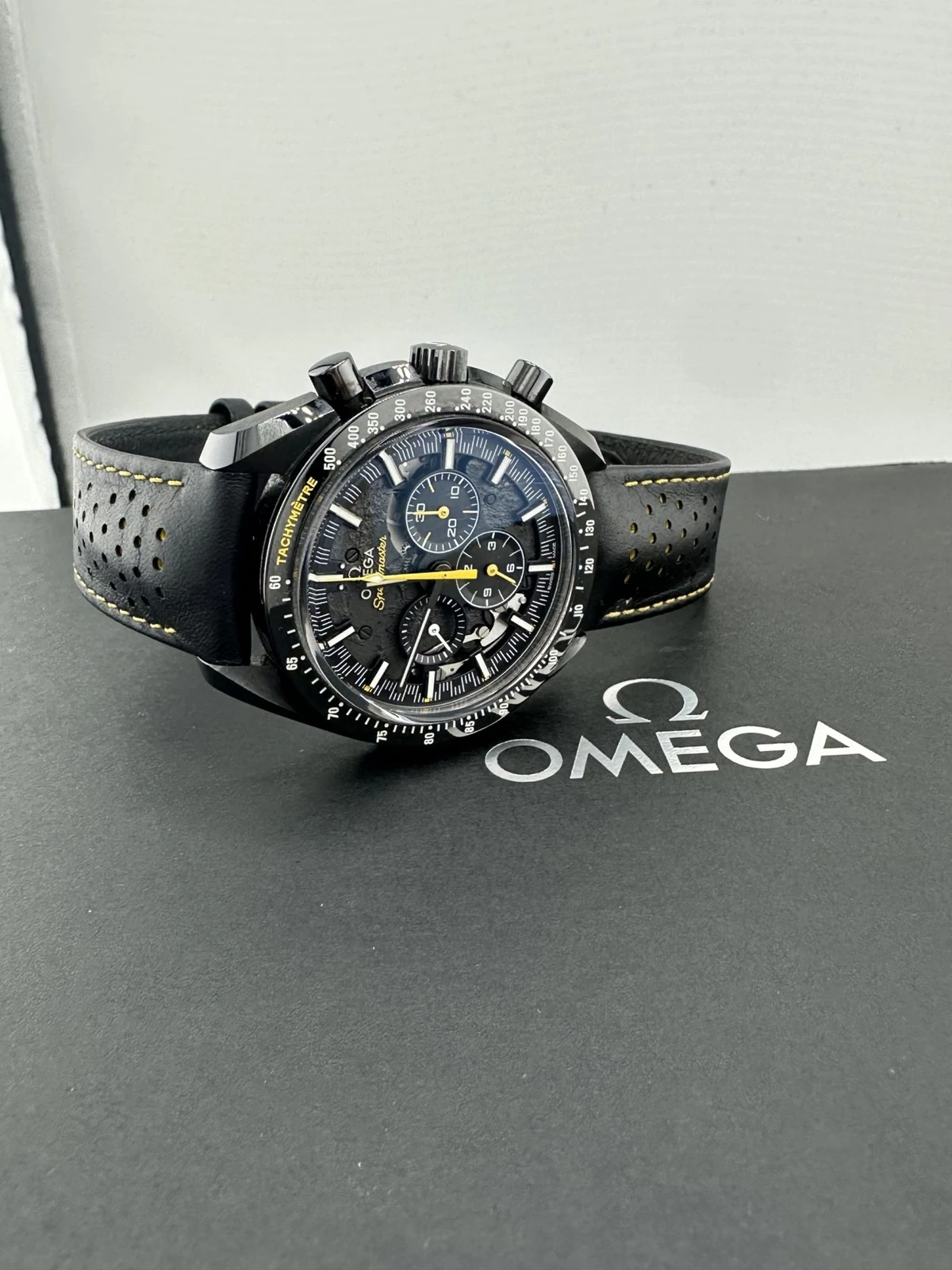 Speedmaster Series Dark Side of the Moon(1:1 replica) - Top club