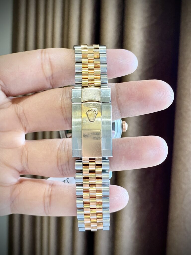 Rolex Replica Watches DateJust Black Dial Gold Wrapped GM Factory 36mm - Elite Watch Atelier