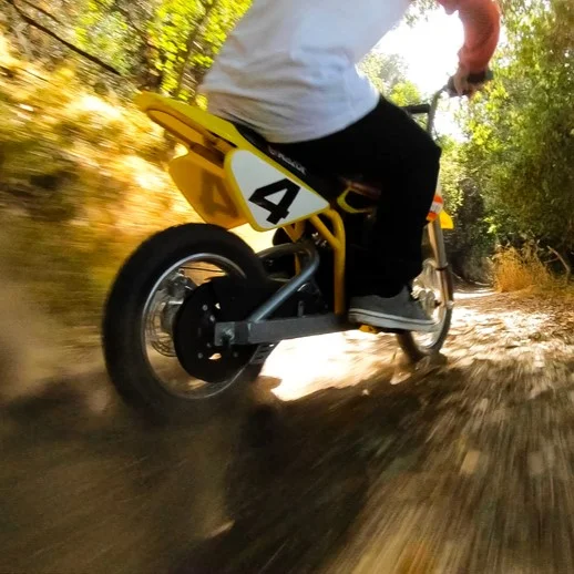 Razor Dirt Rocket MX650 - 36V Electric-Powered Dirt Bike, up to 17 mph, Ride-On for Teens & Adults - Image 4
