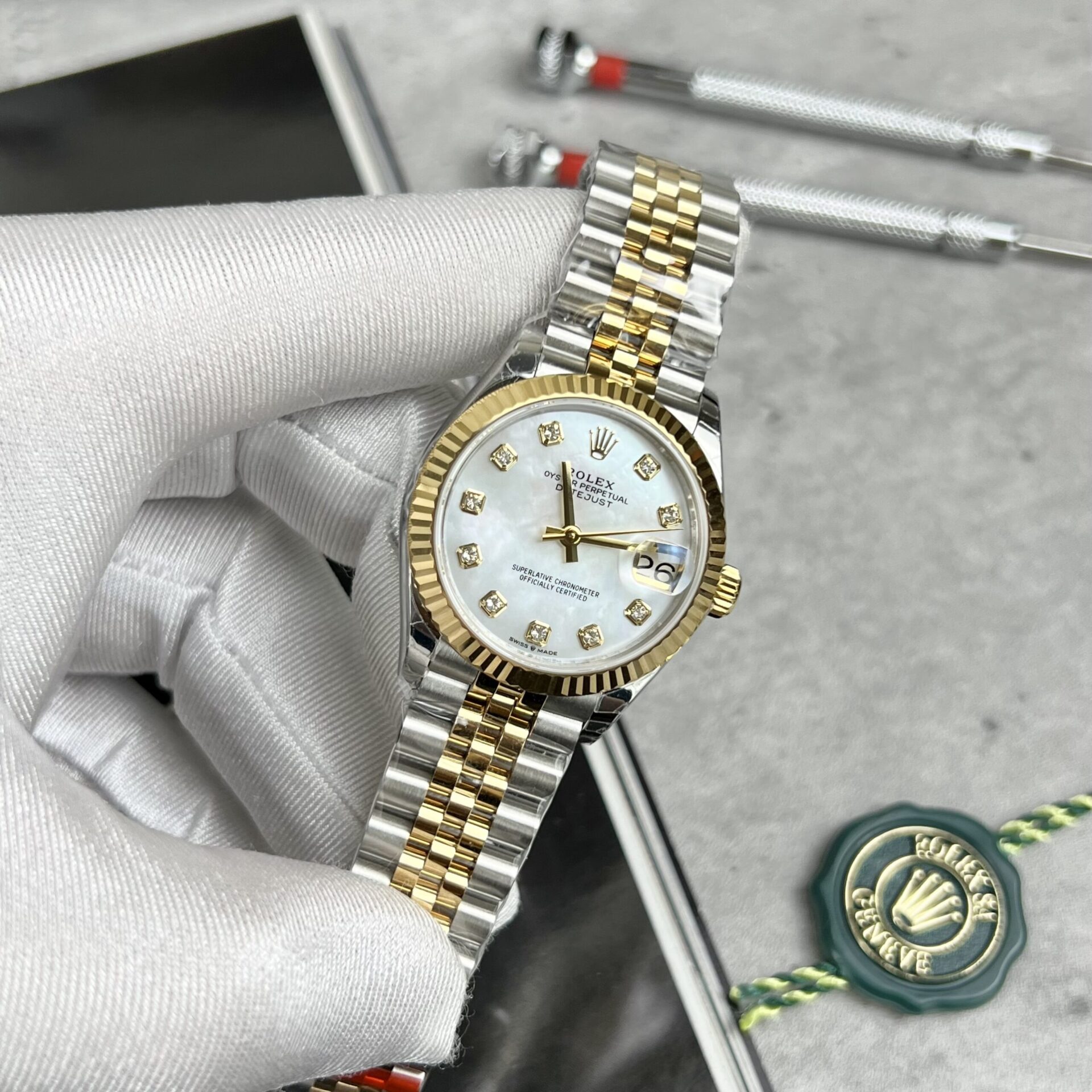 Rolex Best Replica Watch DateJust Mother of Pearl Dial Demi Gold Dial 31mm - Elite Watch Atelier