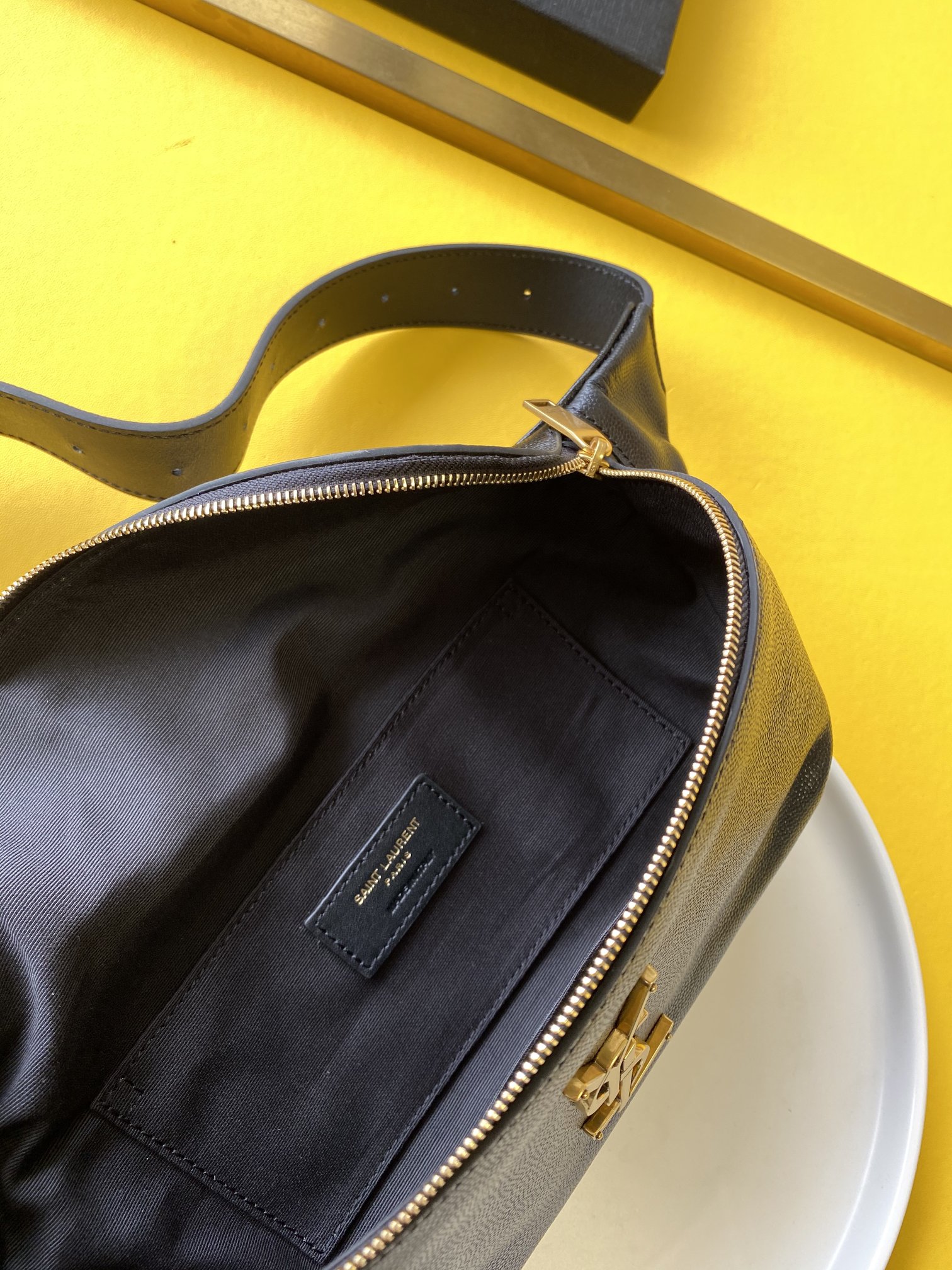 Luxury Handbag 03 Classic Monogram Belt Bag in Grain Embossed Leather1:1High-quality replica