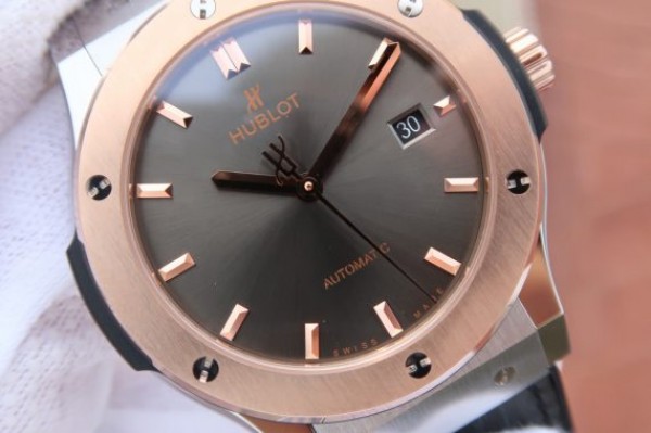 Replica Hublot Classic Fusion 42mm RG JJF Gray Dial Gray Gummy Strap A2892 - Top club