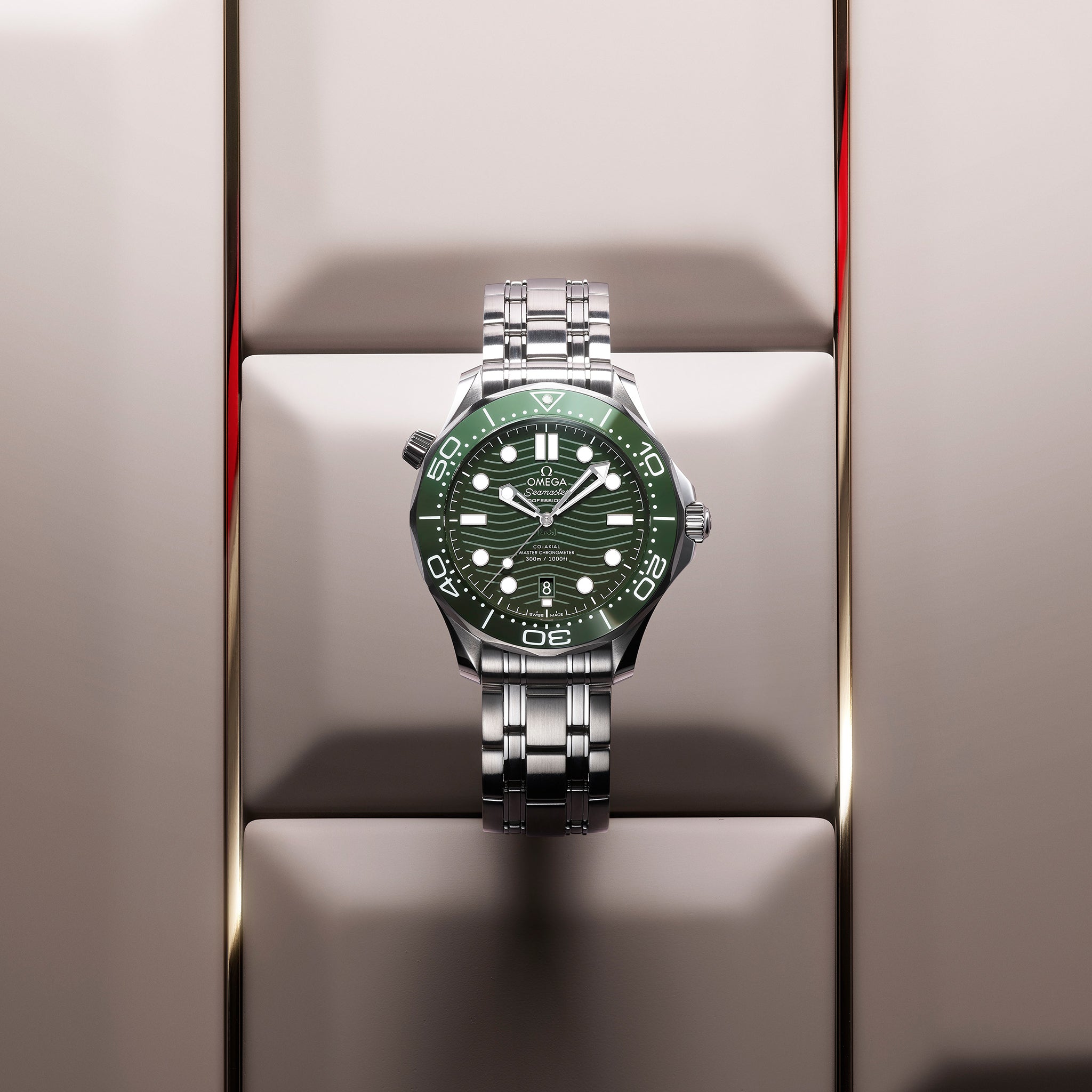 Seamaster Diver 300M Co-Axial Master Chronometer 42mm Green Dial On Bracelet(1:1 replica) - Elite Watch Atelier