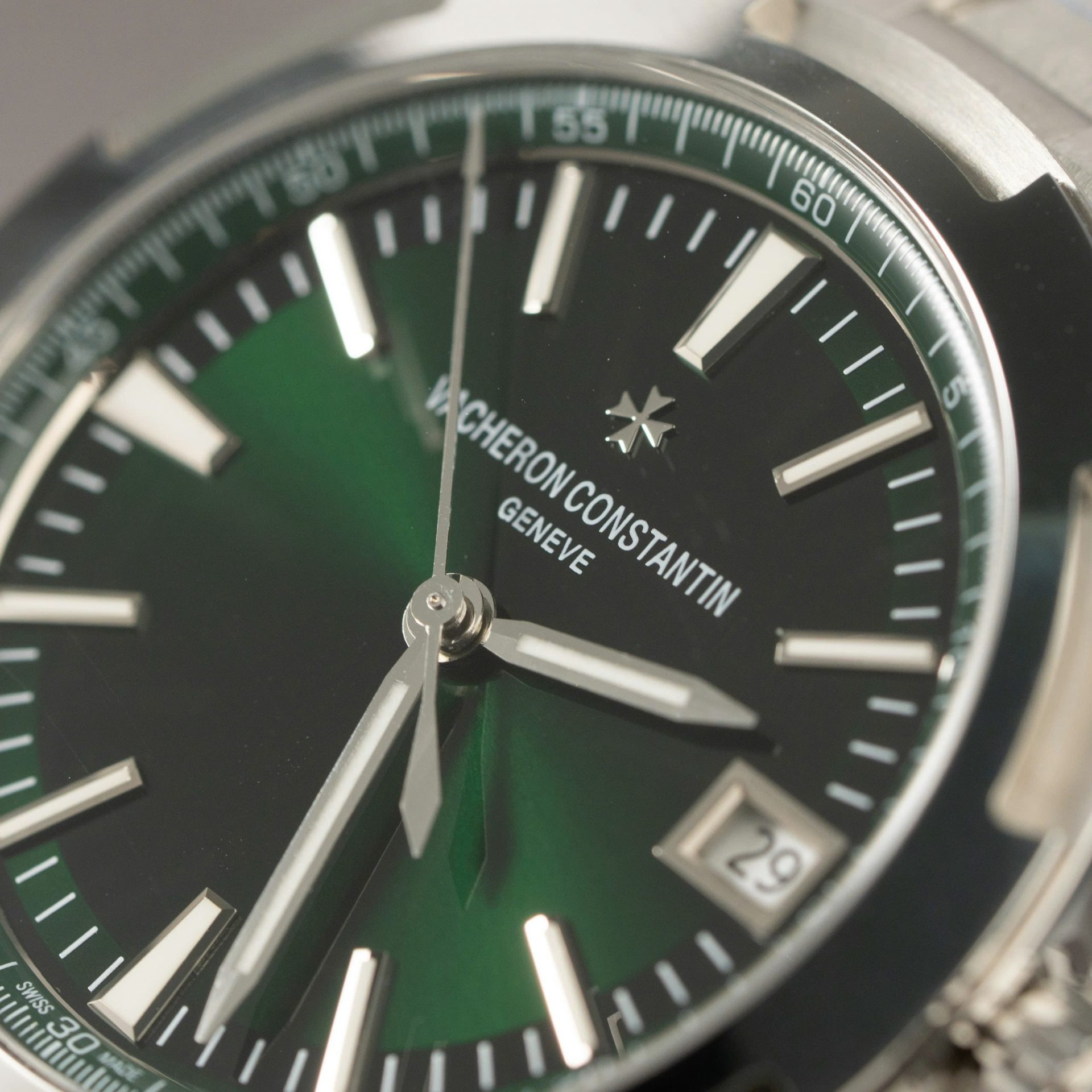 Vacheron Constantin Overseas 4500V Replica Watch Green Dial PPF Factory 41mm - Top club