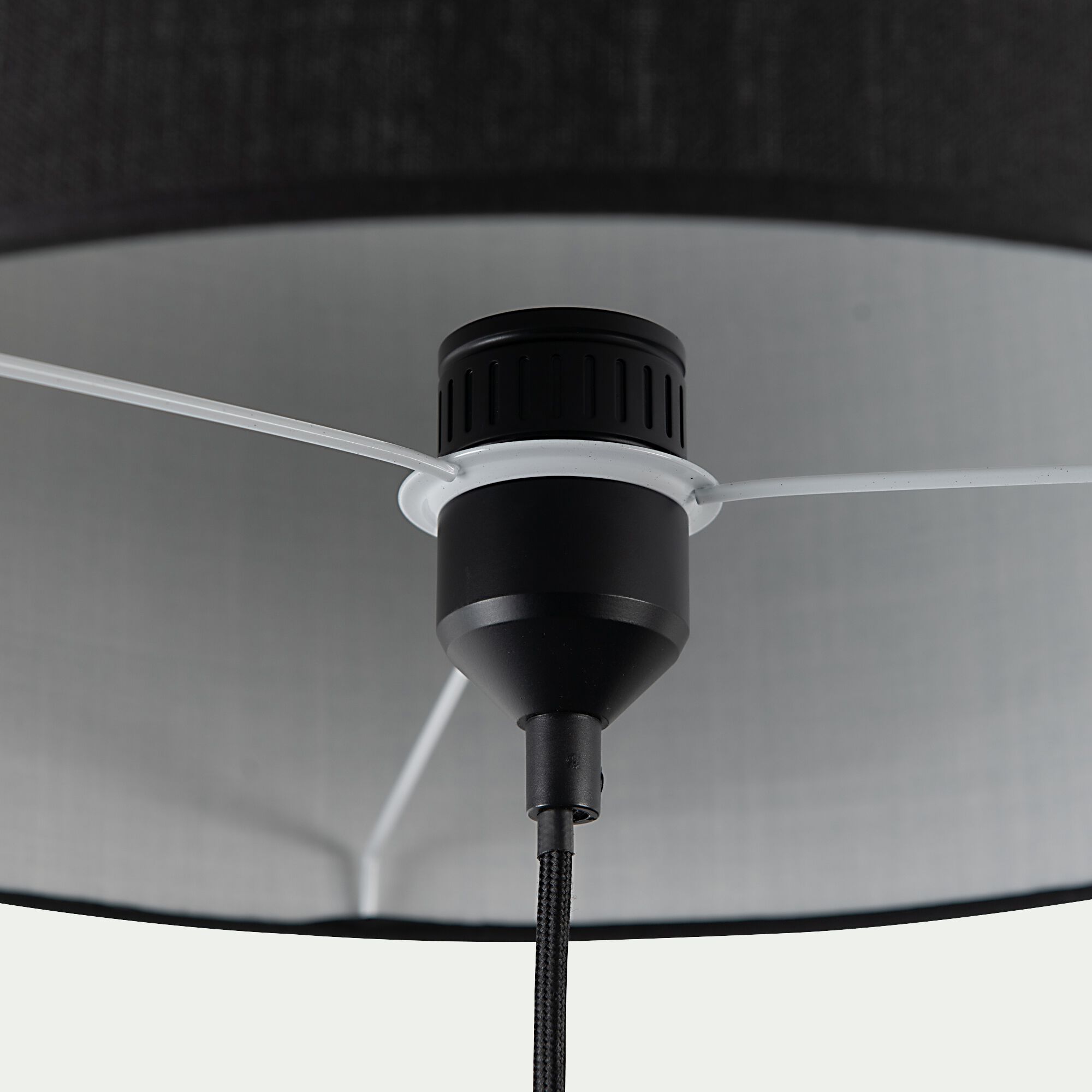 NANS - Pied de lampadaire en métal - noir H146cm