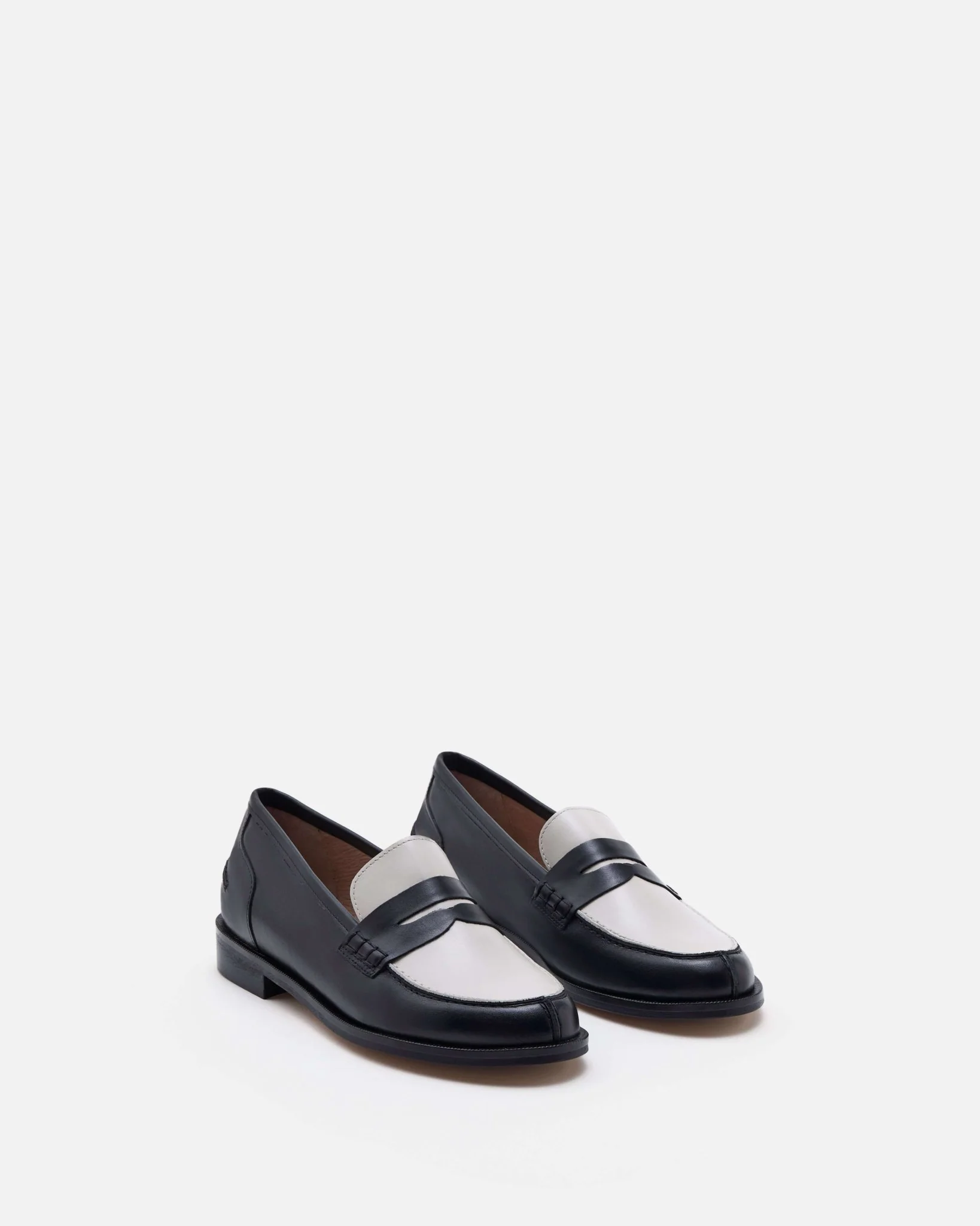MOCASSINS MAURINE - En cuir noir écru