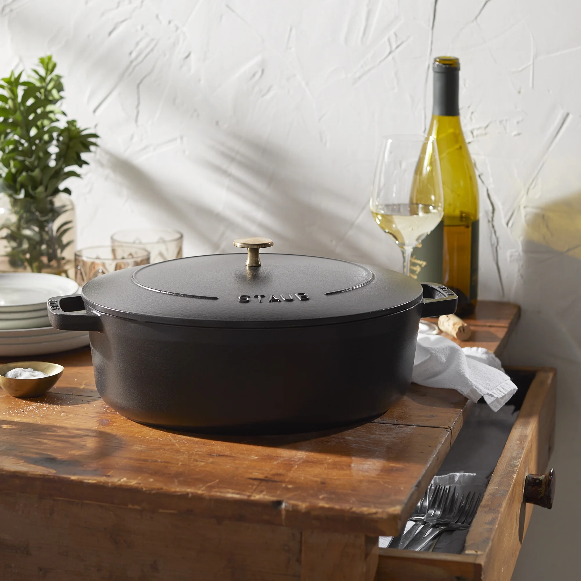 Staub Cast Iron 6.25-qt Shallow Oval Dutch Oven - Citron - Image 52